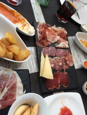 Tamariu Restaurant and bar